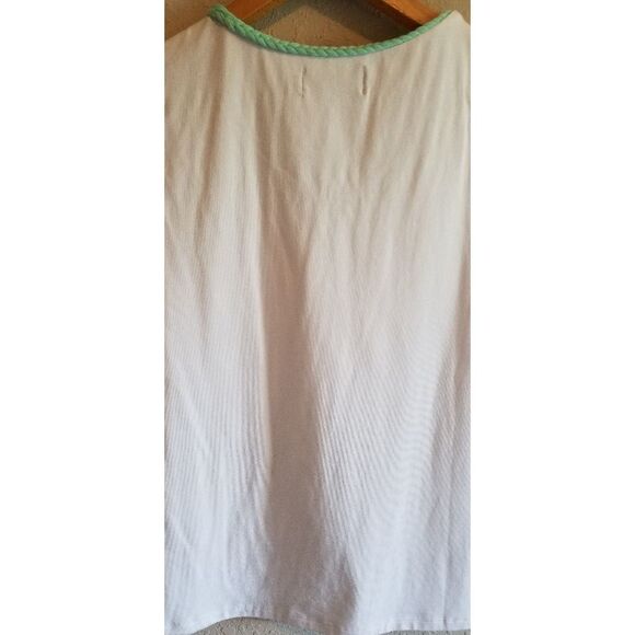 Duffield Lane White Tank Top - Picture 3 of 6